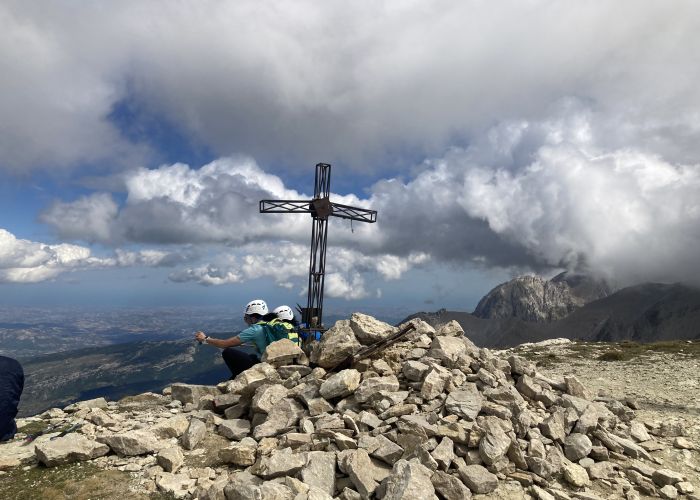 Anello del Monte Corvo : Salita cresta ovest – Discesa Val Chiarino 